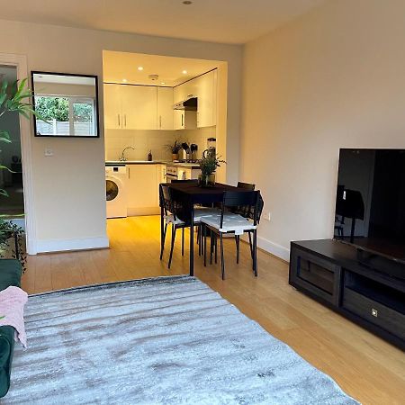 Mapesbury Dell Apartment Лондон Екстер'єр фото