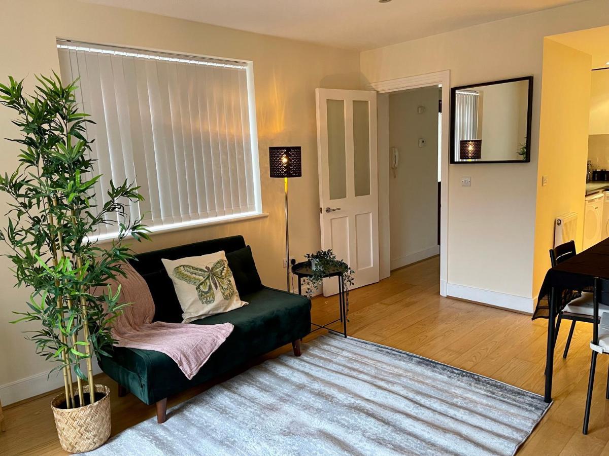 Mapesbury Dell Apartment Лондон Екстер'єр фото